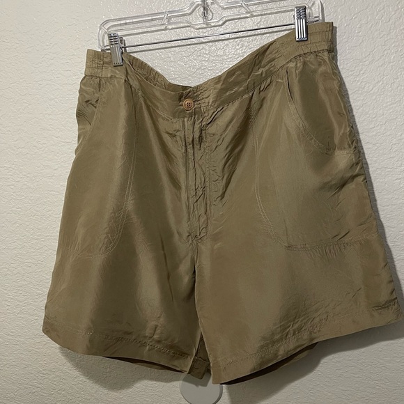 2-Piece set.  Women’s Khaki Utility Safari Photography Vest & Short Set Size XL - Picture 3 of 12
